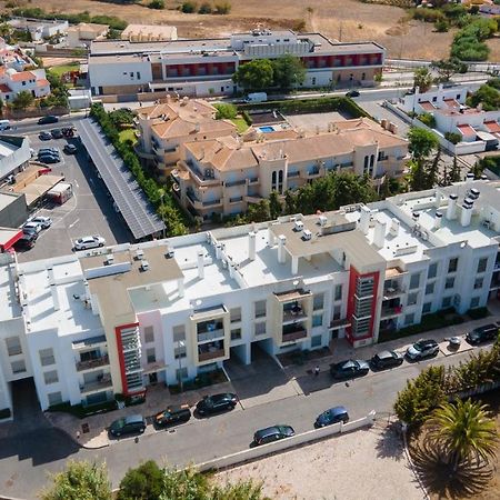 Luminous 2 Bdr Apartment W/Pool By Lovelystay Αλμπουφέιρα Εξωτερικό φωτογραφία
